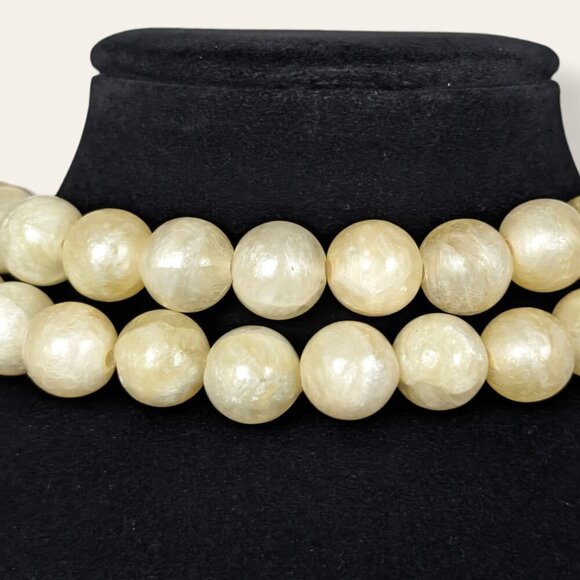 Vintage Swirled Early Plastic Beaded Necklace - Picture 1 of 5